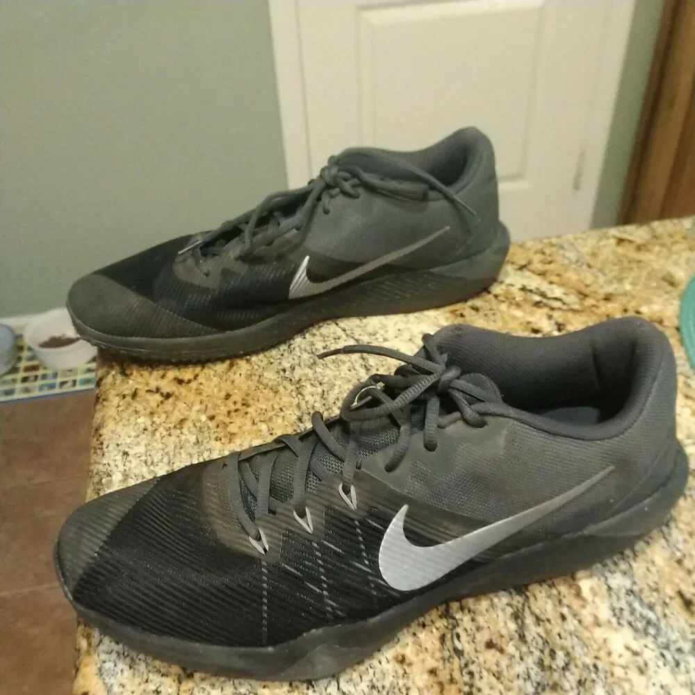 Nike Men's Retaliation Trainer Cross 917707-001 (Size 15 US) Pre-Owned - Great!